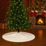 Covoras de pus sub bradul de Craciun